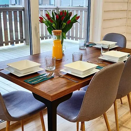 Całoroczny - Przystanek Owczarnia Kemping *